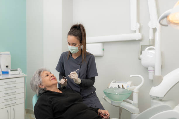 Best Emergency Tooth Extraction in Rainbow Springs, FL